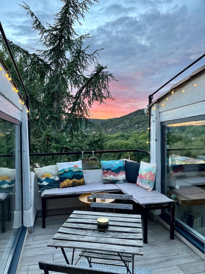 Appartement Sur Les Toits, Tres Jolie Vue Provence Gréoux-les-Bains Eksteriør billede